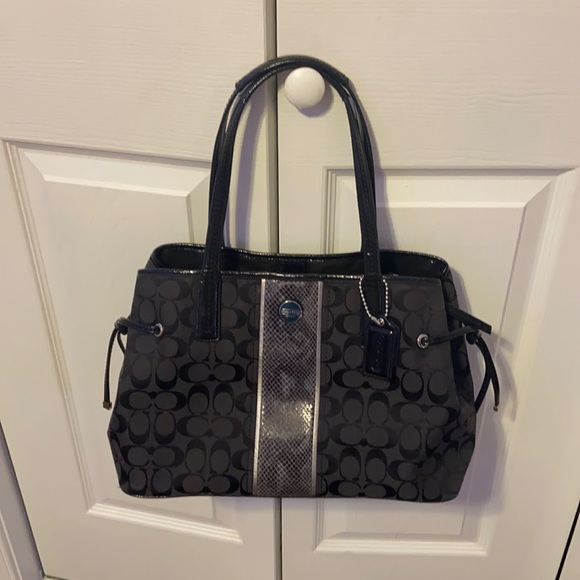 Coach Handbags - ⭐️HP Coach Handbag